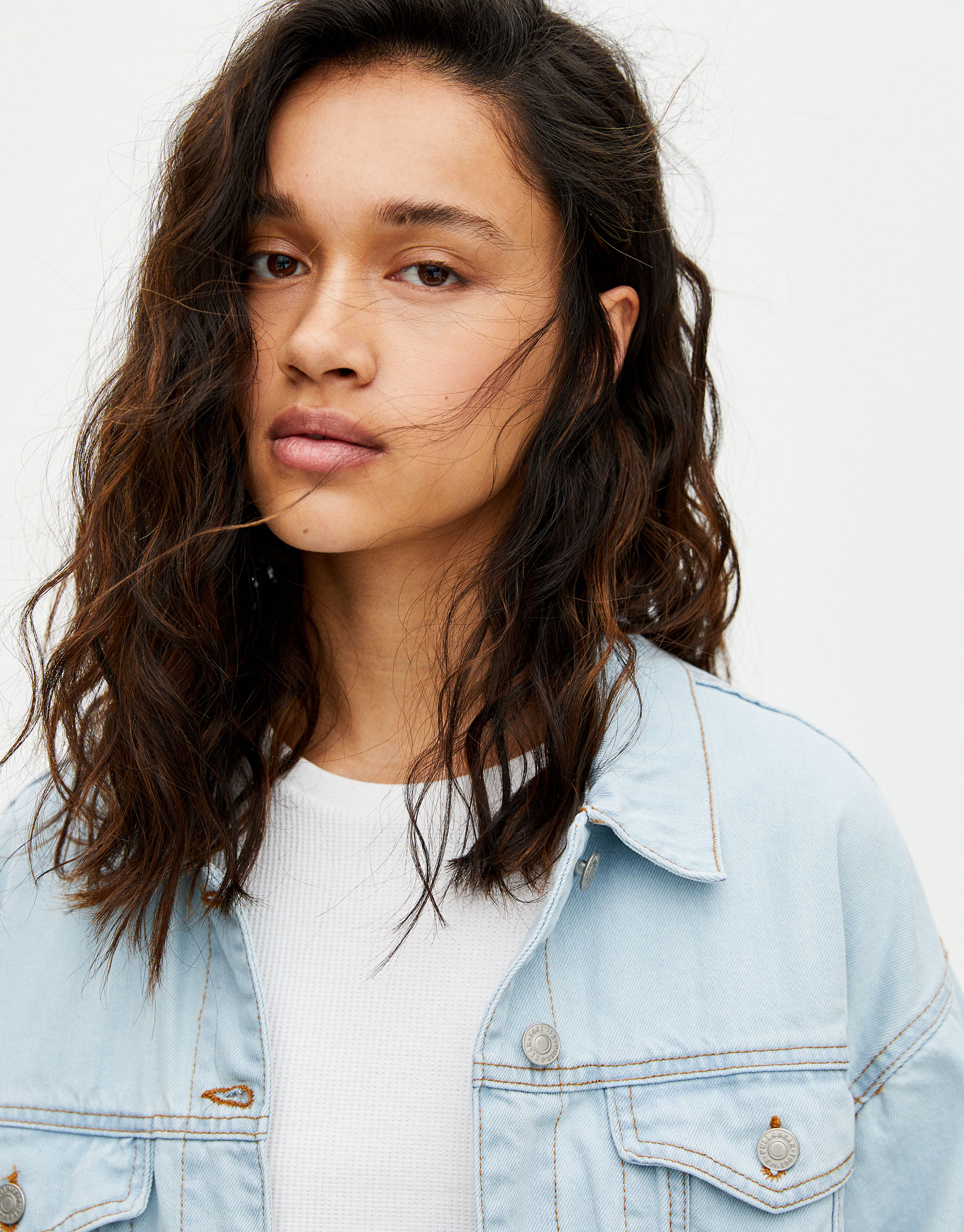 pull and bear denim jacket price