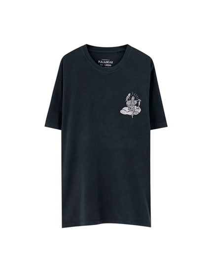 Near pull and bear v neck t shirt sports online