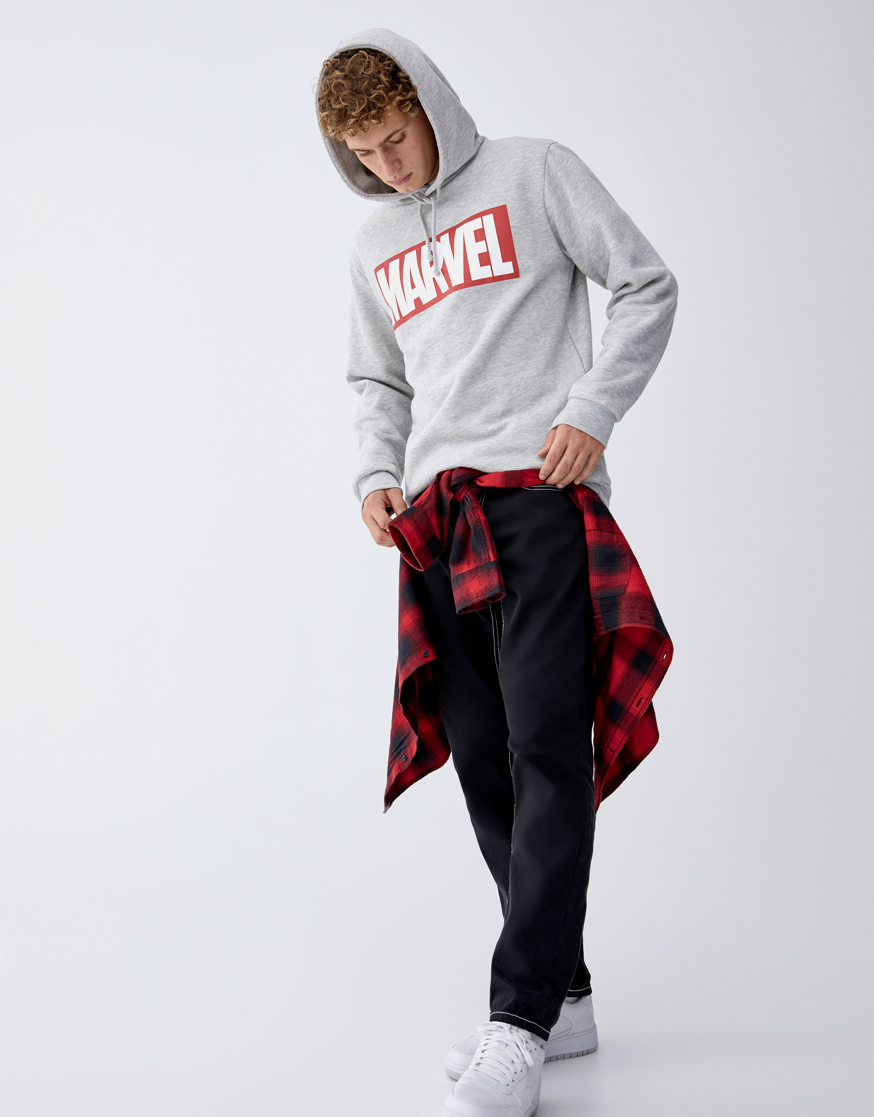 pull and bear marvel hoodie