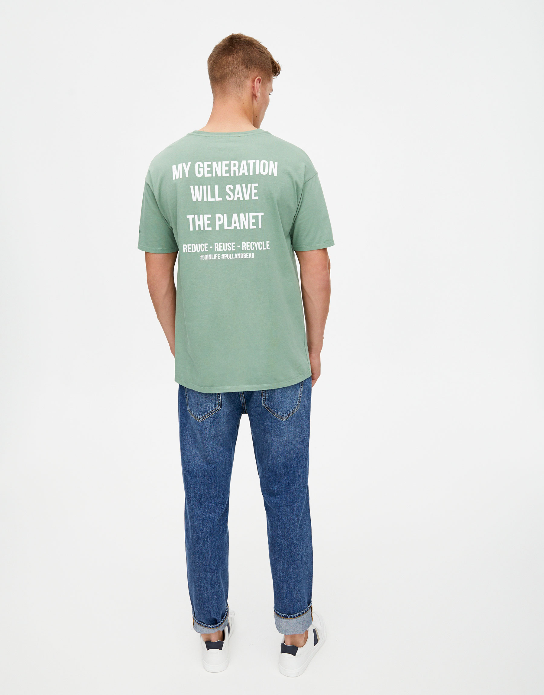 pull and bear staff t shirt