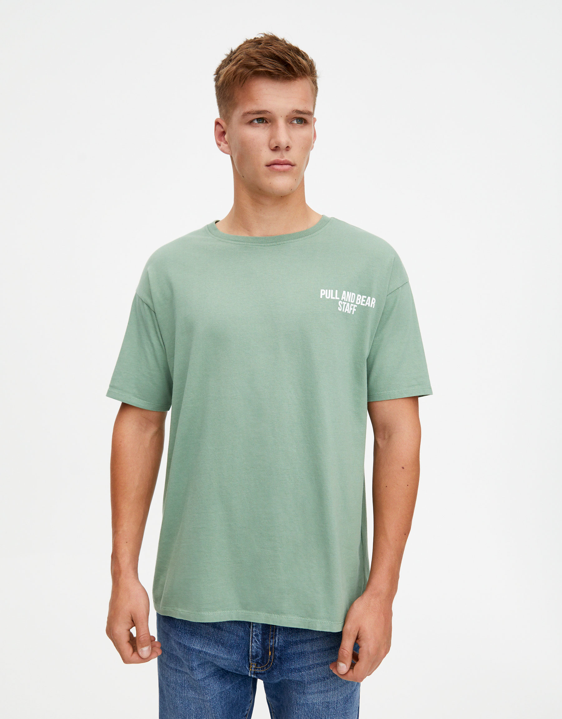 pull and bear staff t shirt
