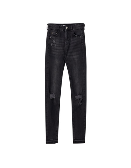 pull and bear black ripped jeans