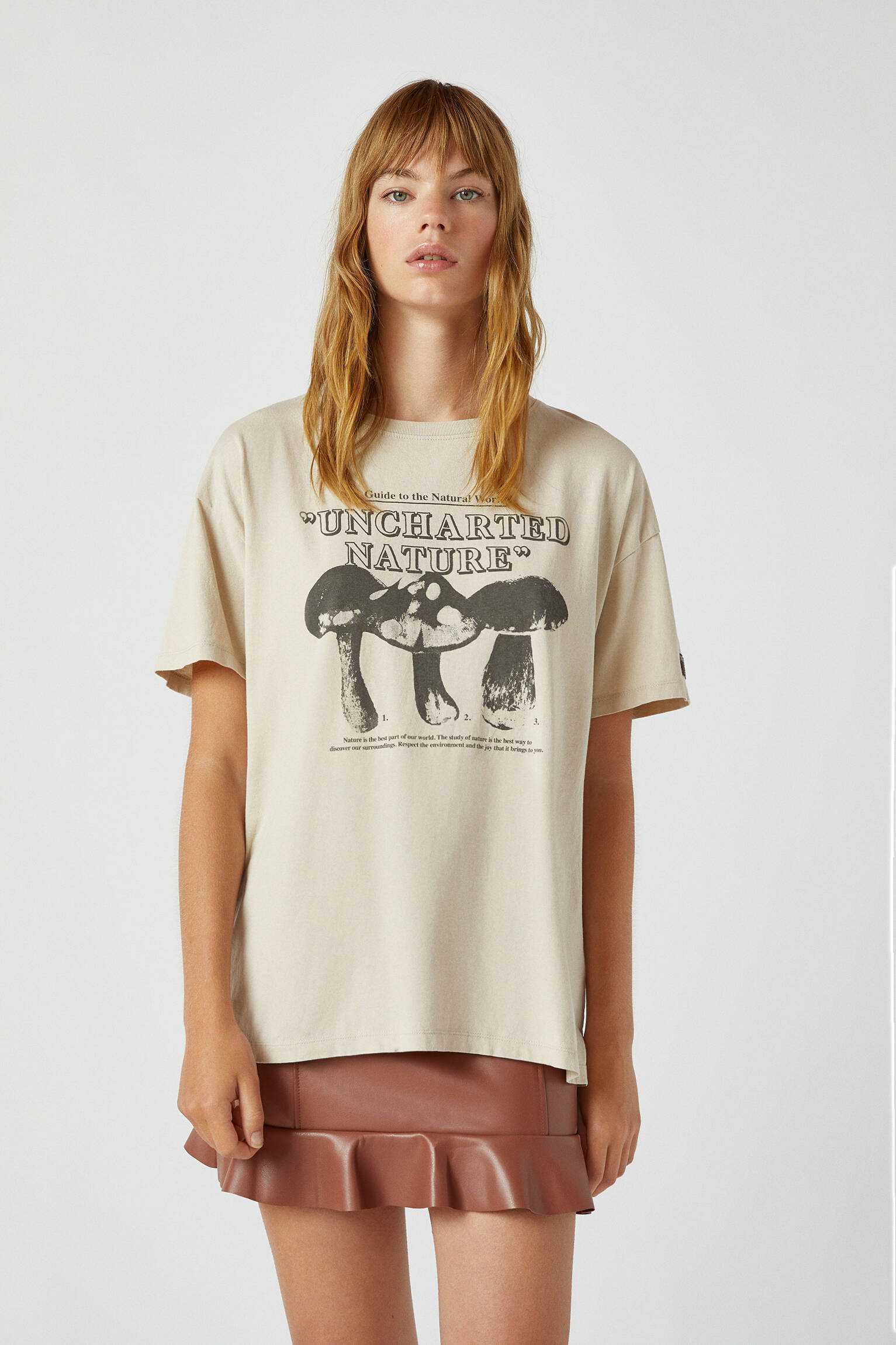 pull and bear mushroom printed t shirt