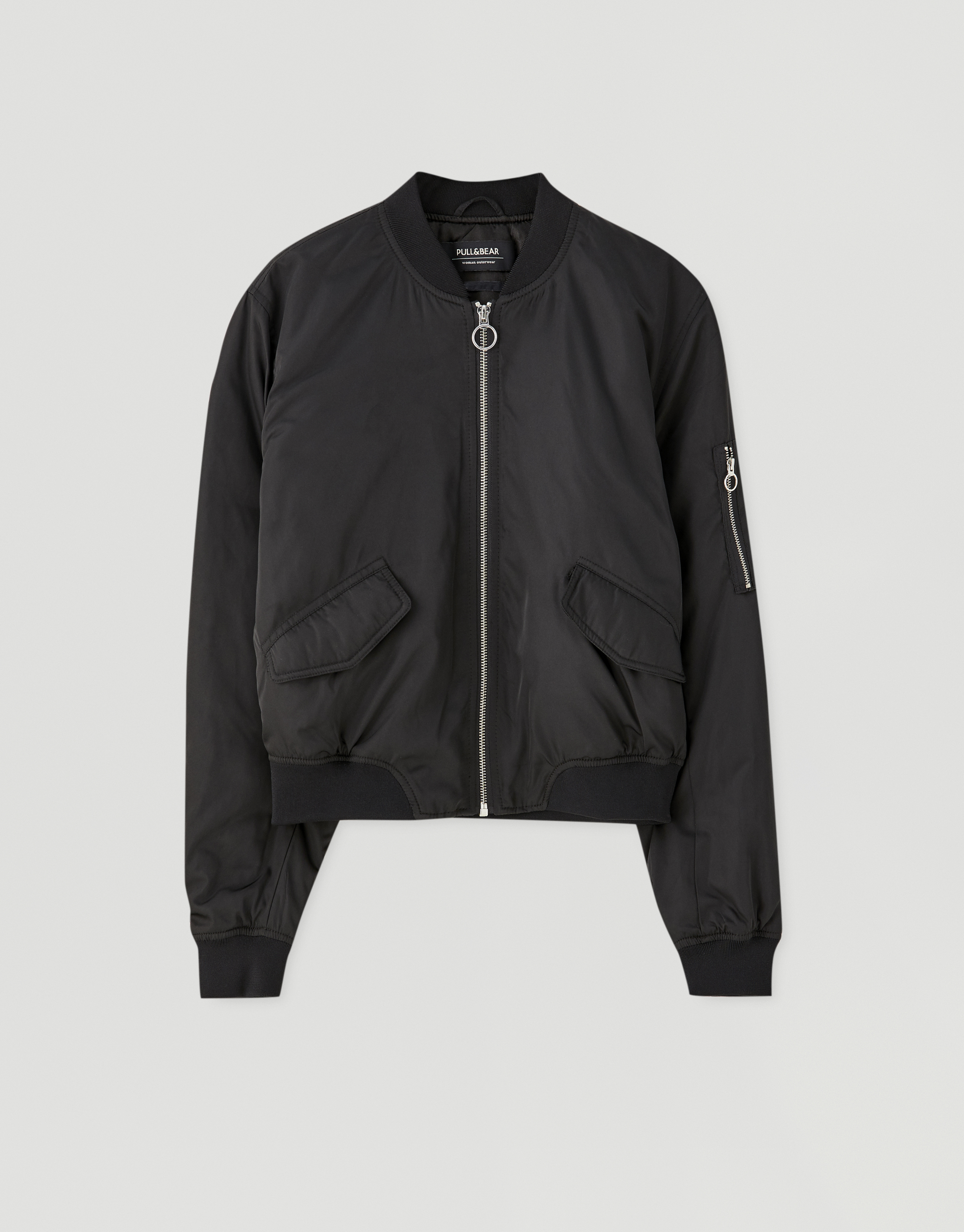 Черный бомбер Pull Bear. Куртки Pull Bear Bomber. Куртка бомбер Pull Bear мужская. Бомбер Pull Bear мужской черный.