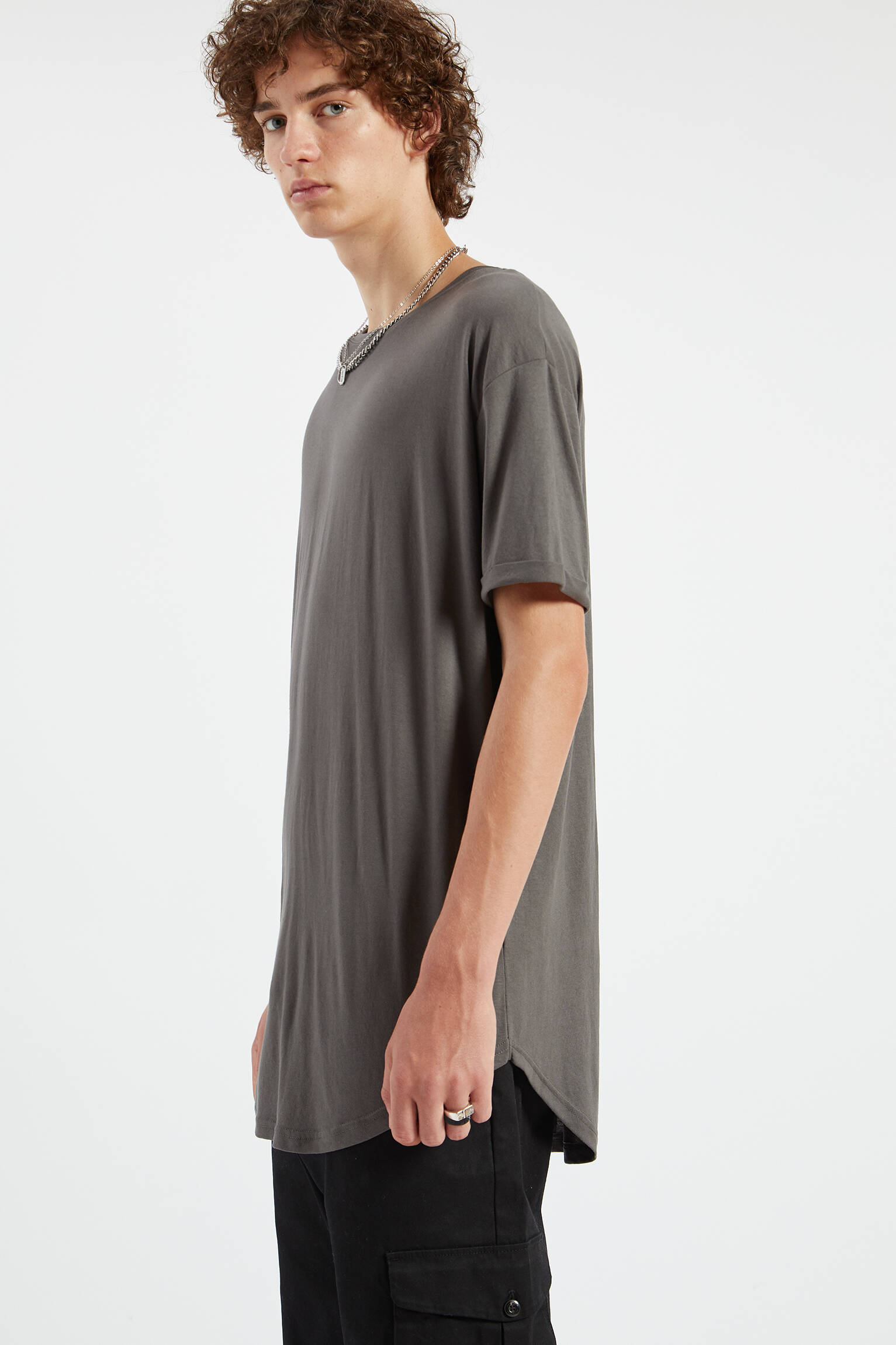 pull and bear longline t shirt