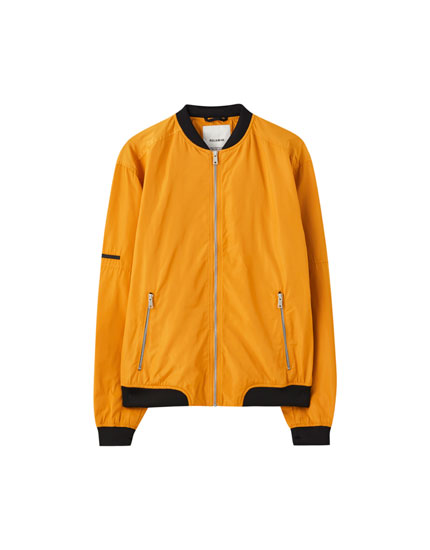 chaqueta bomber pull and bear