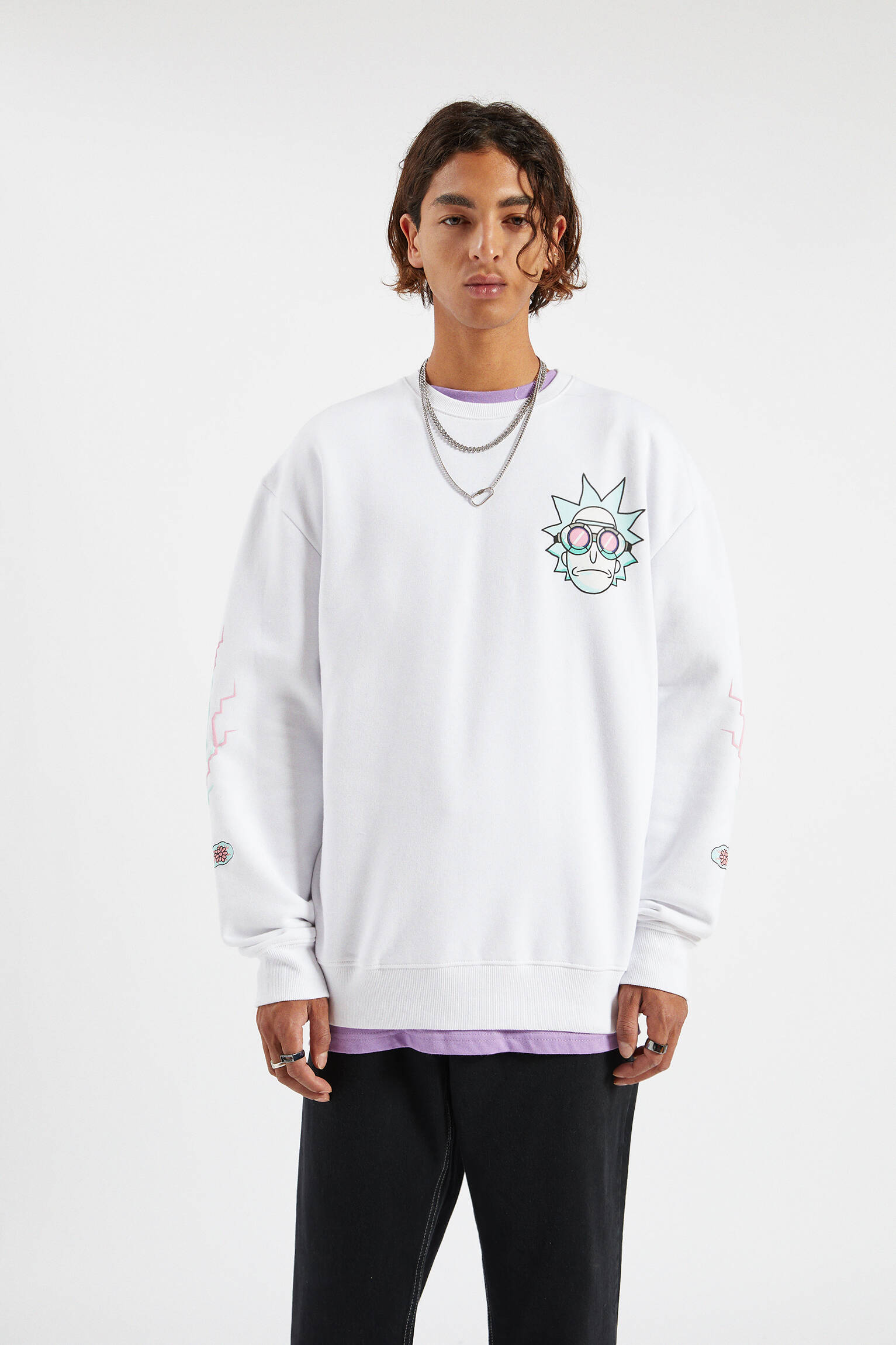 Modalite.net - Pull & Bear - White Rick & Morty sweatshirt