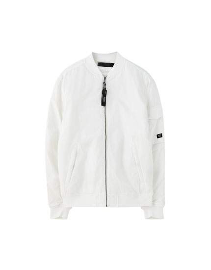 bomber hombre pull and bear
