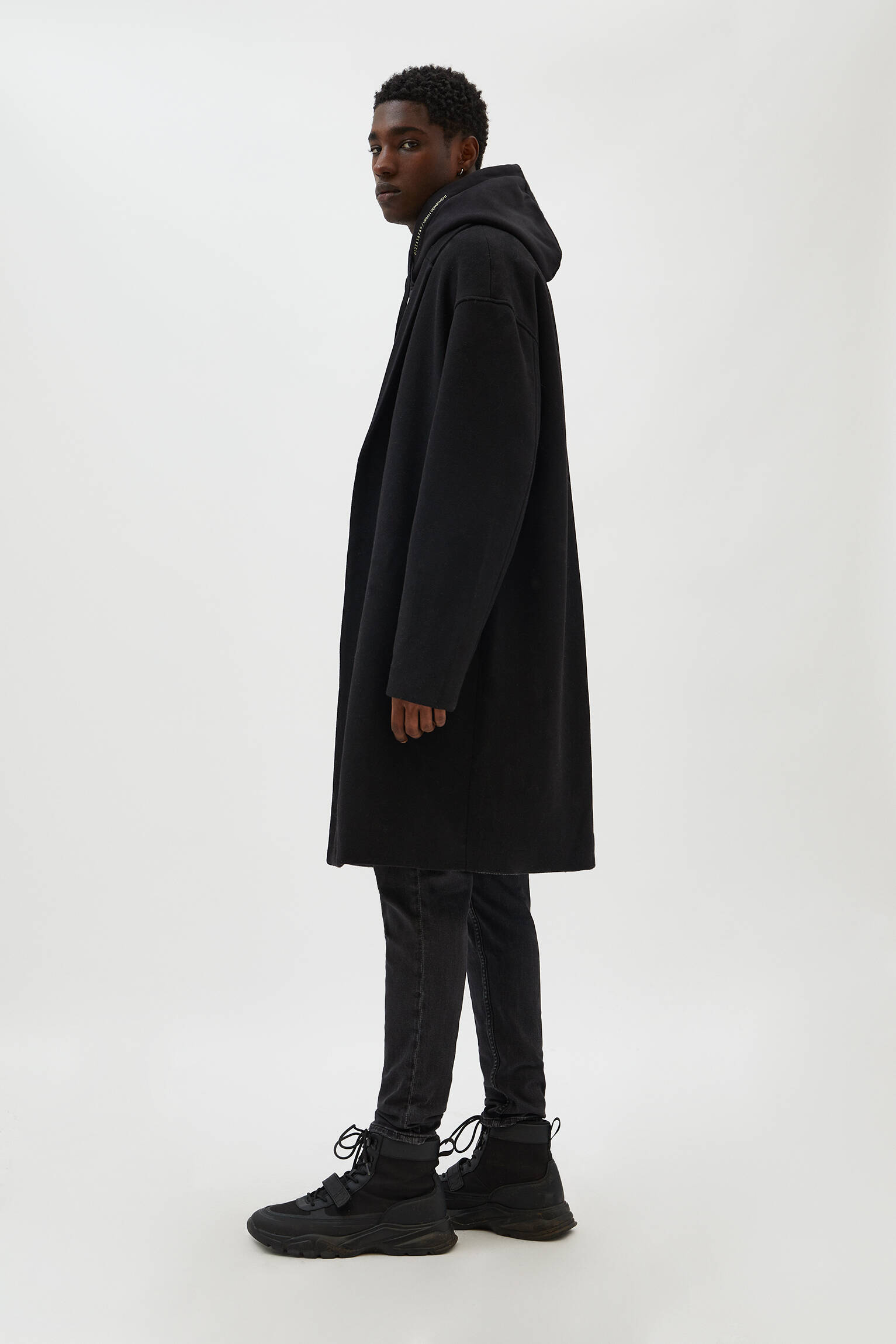 pull and bear wool coat