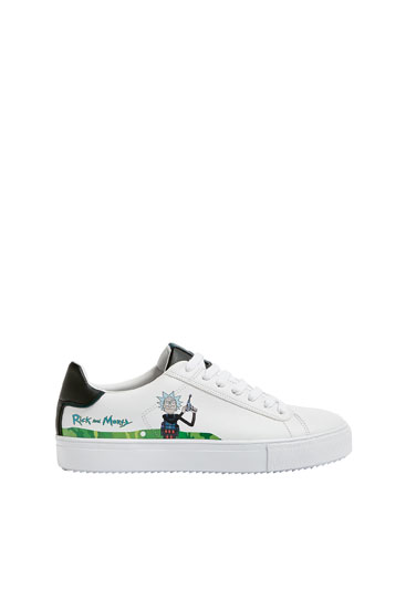 pull and bear tenis