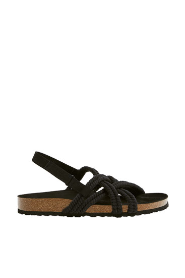 chanclas hombre pull and bear