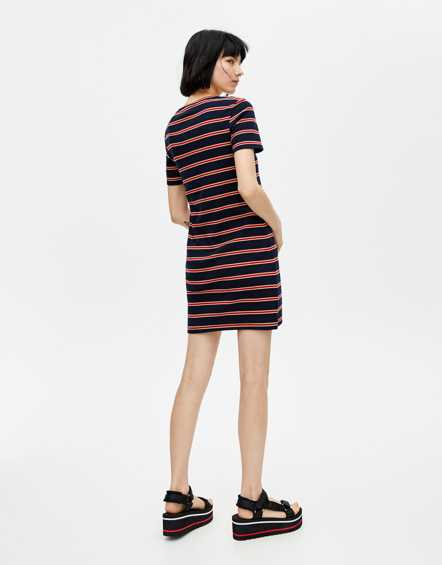 pull and bear t shirt dress