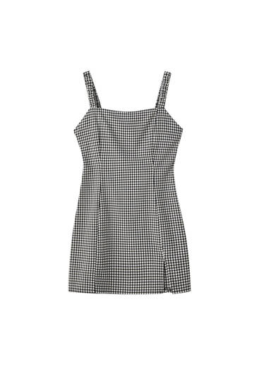 Check out the latest in Women’s Dresses | PULL&BEAR