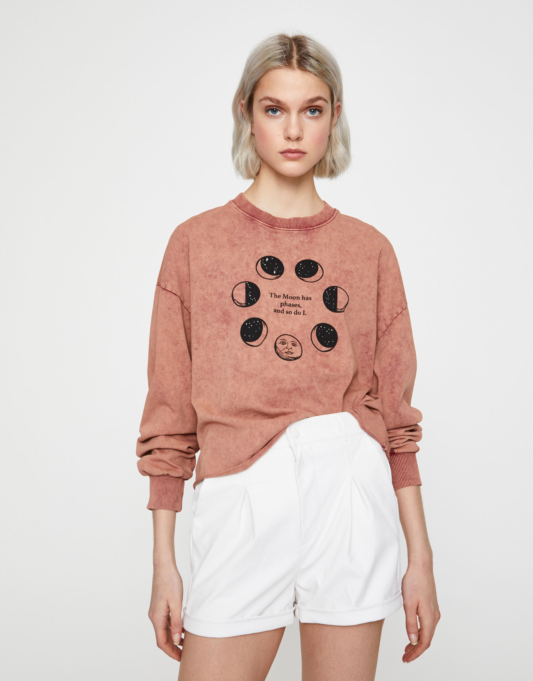 Pull bear женское. Pull and Bear свитшот женский. Толстовка Pull and Bear женская. Свитшот коричневый Pull Bear. Pull Bear свитшот,свитера,женский.