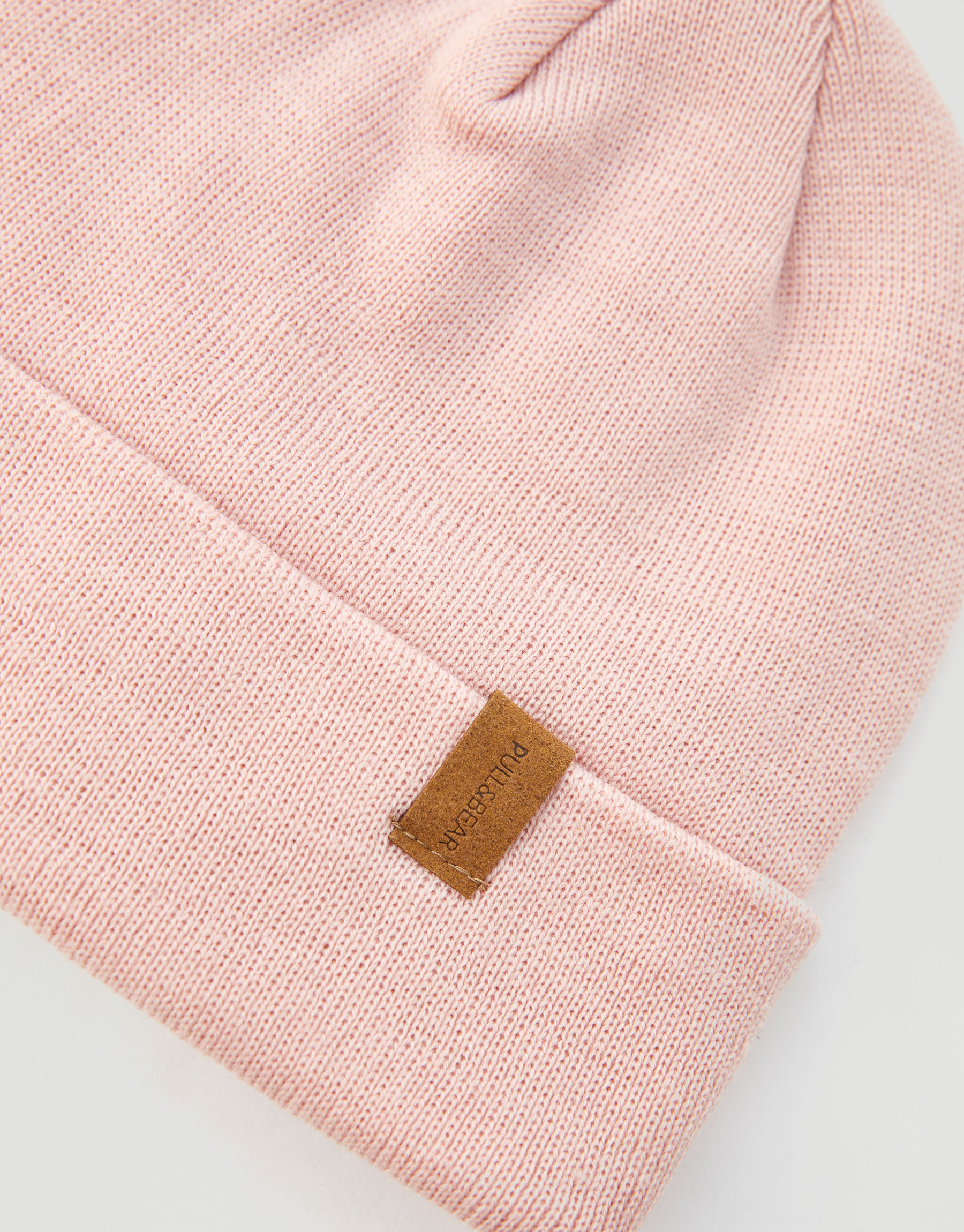 pull and bear bonnet