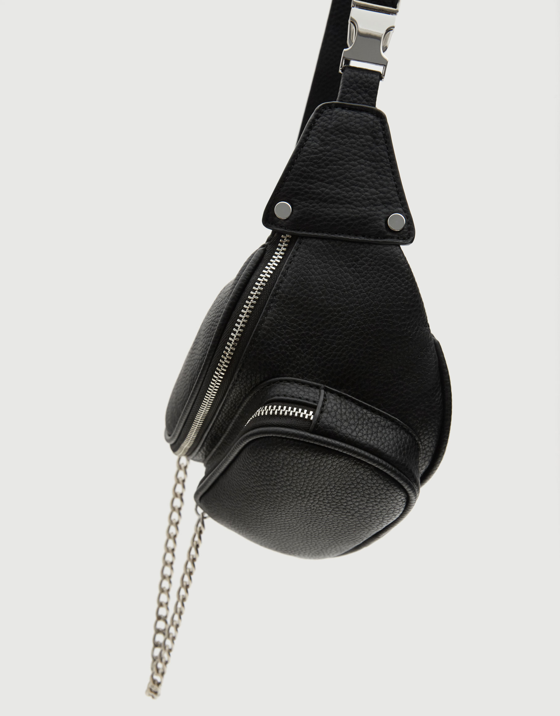 waist bag pull and bear