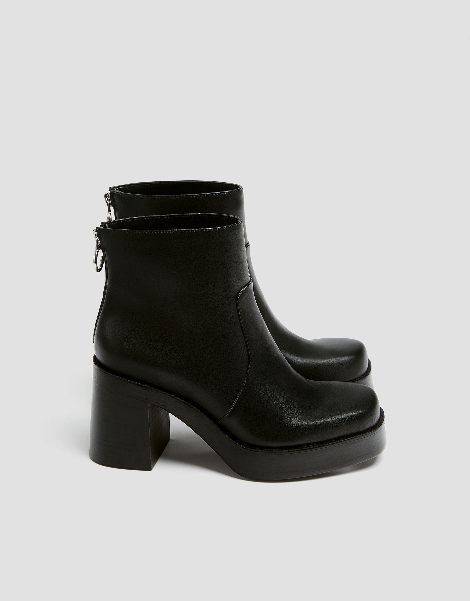 pull and bear black ankle boots