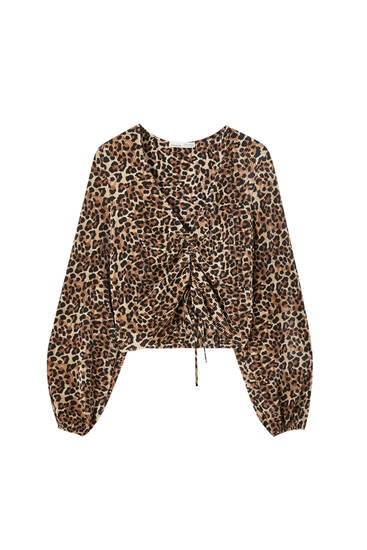Cropped leopard print blouse