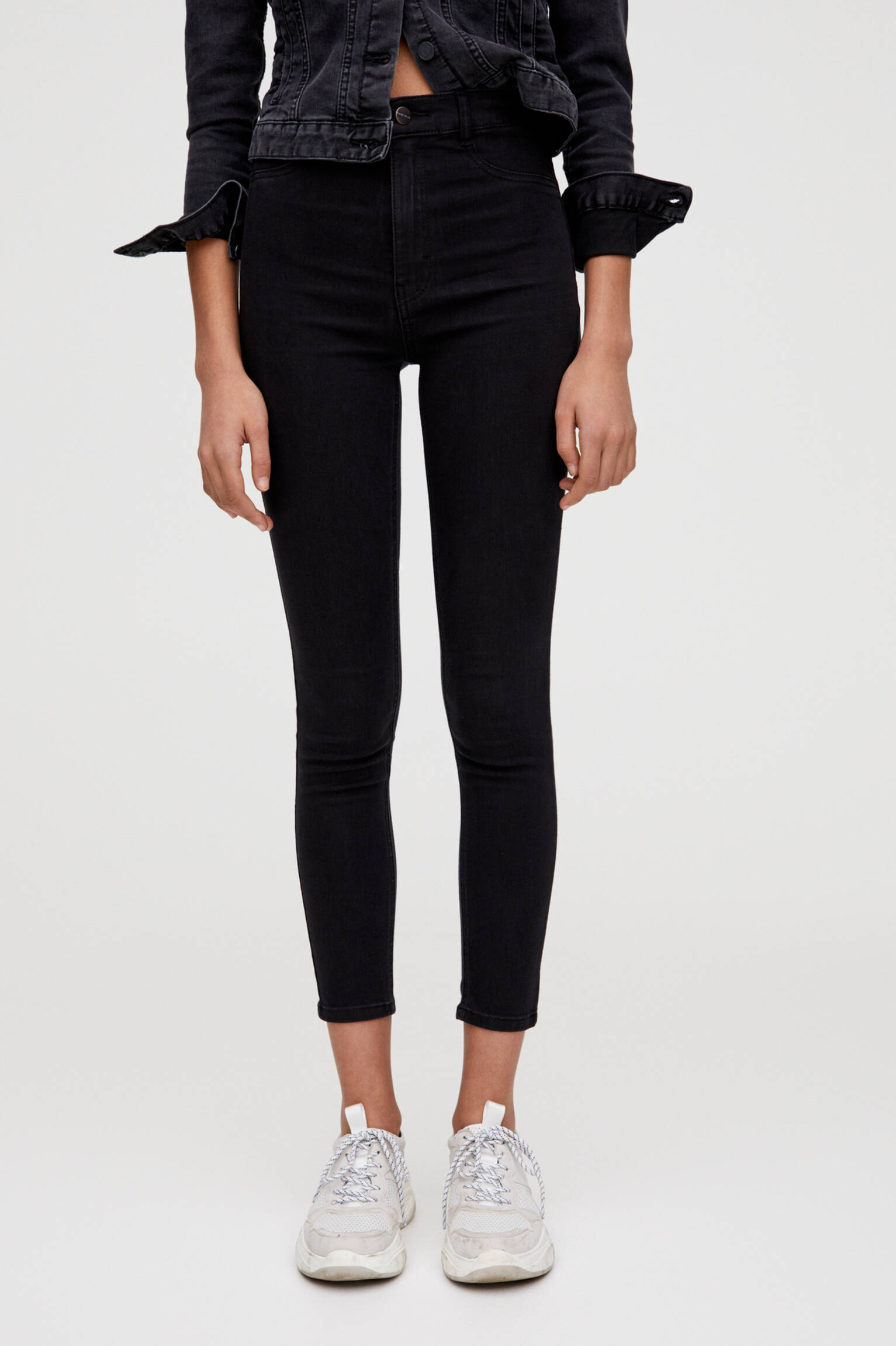 Pull \u0026 Bear - Jeans skinny fit de tiro alto elásticos
