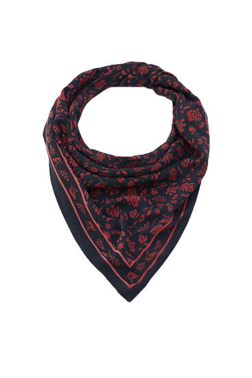 Floral scarf with a black background - ECOVERO™ viscose (at least 50%)