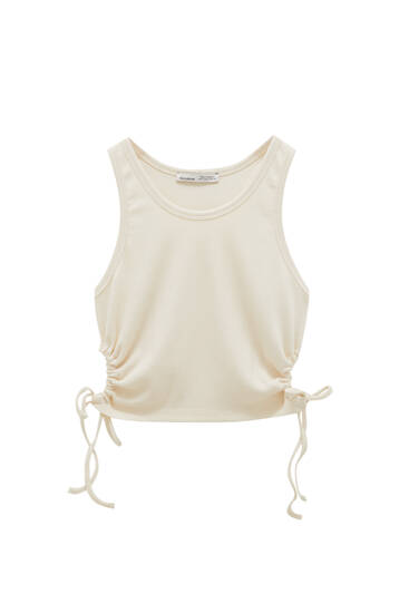 Top with cut-out and side straps