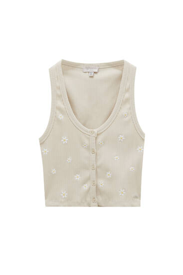 Floral top with embroidery and buttons