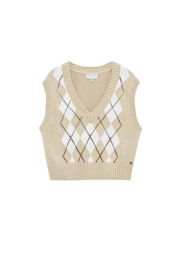 Short knit vest with diamonds