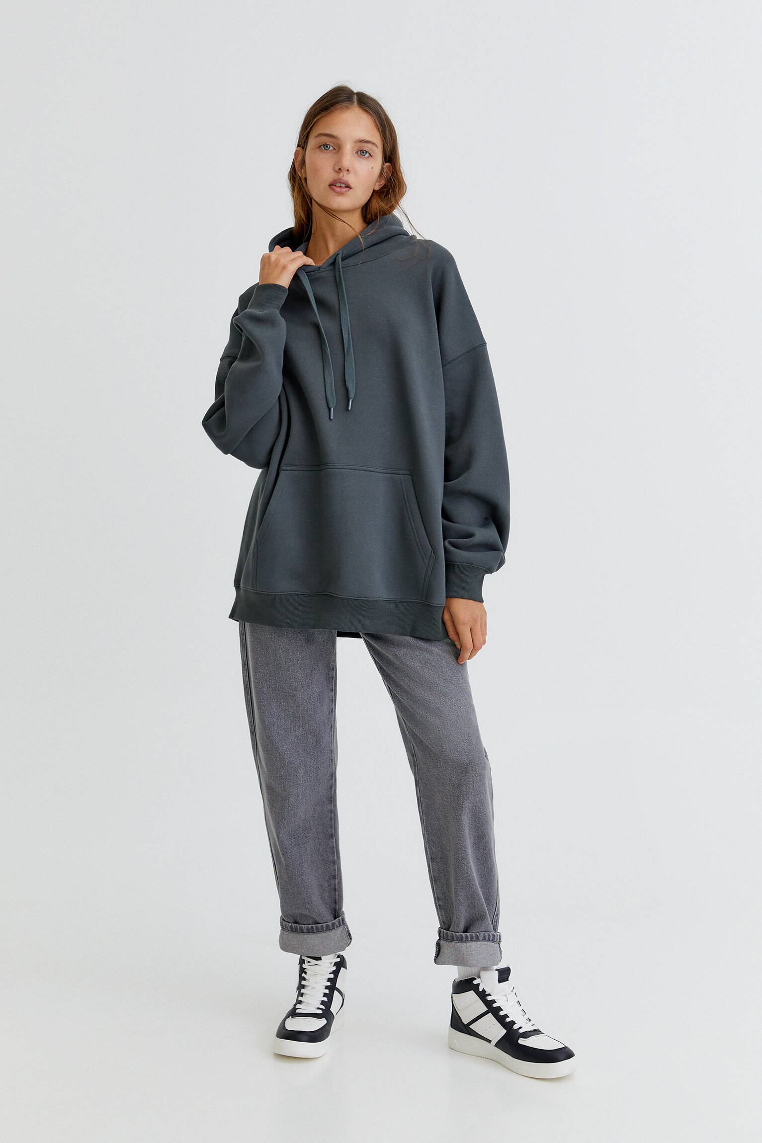 Pull \u0026 Bear - Sudadera oversize con capucha