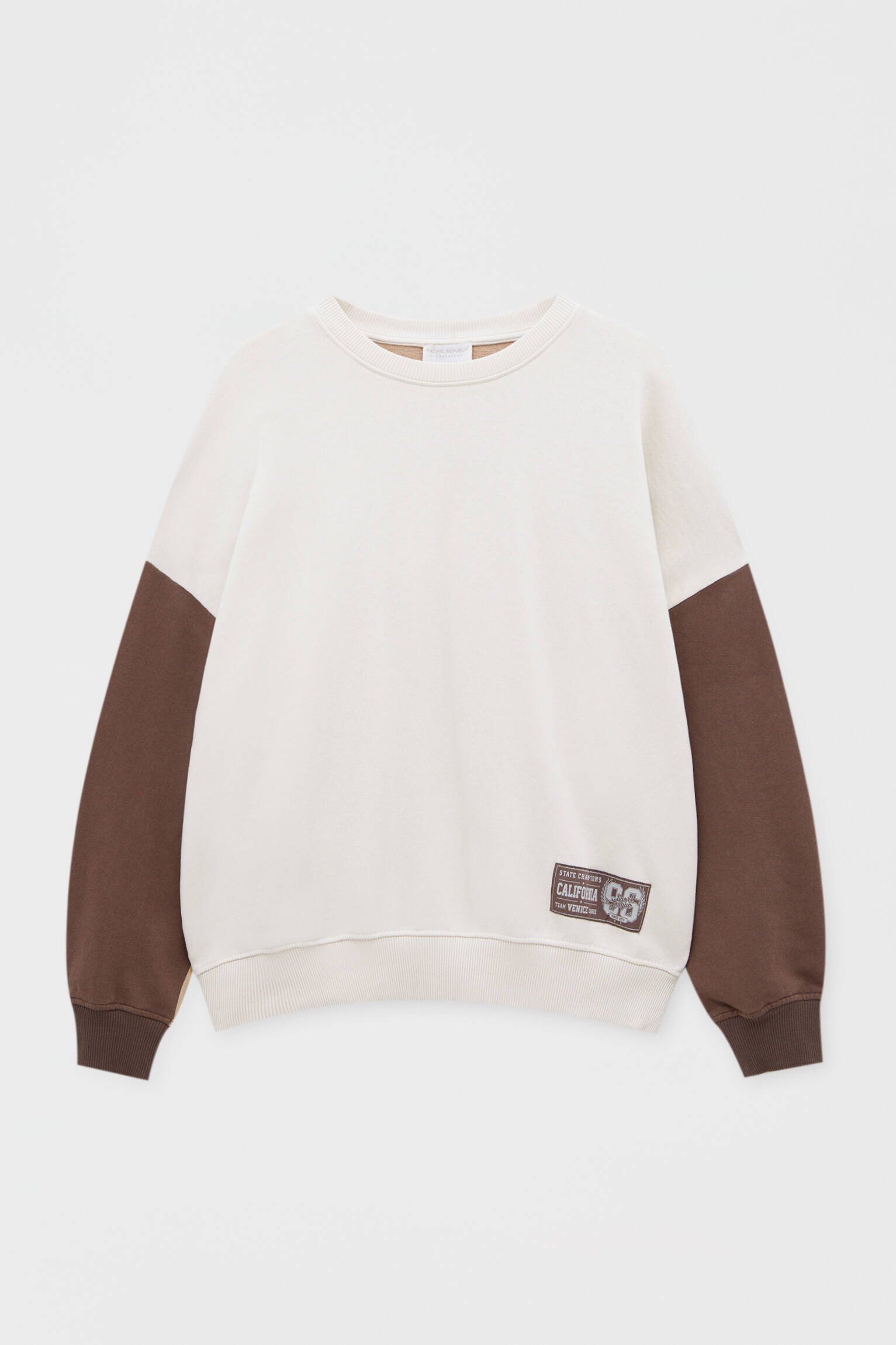 Pull \u0026 Bear - Sudadera mangas contraste
