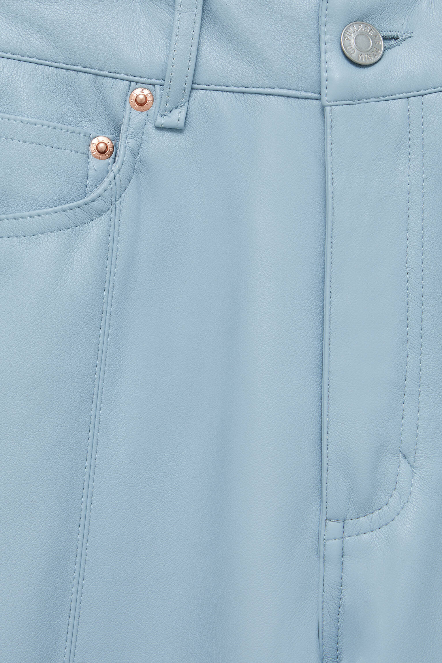 Pull \u0026 Bear - Pantalón recto costuras efecto piel