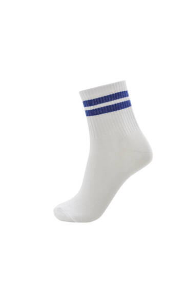 Sports socks with two stripes
