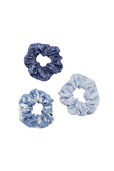 3-pack of denim scrunchies
