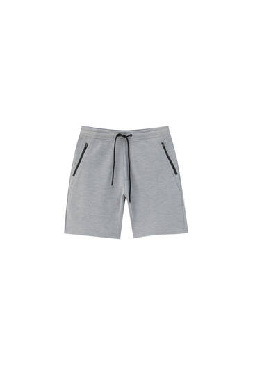 Basic Bermuda jogging shorts with zips