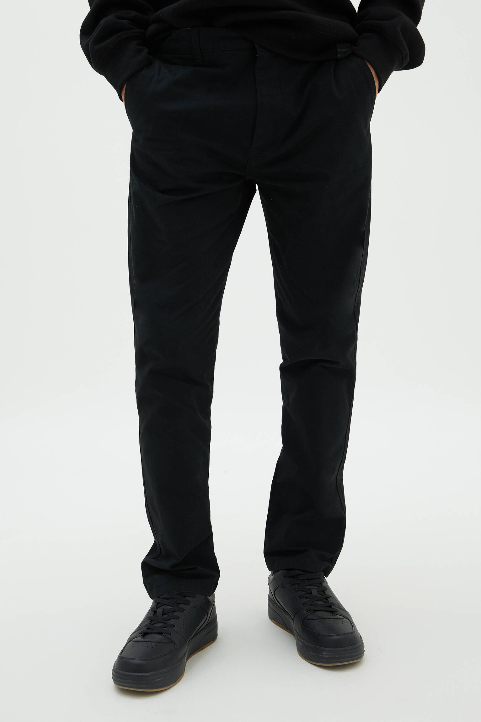 Pull \u0026 Bear - Pantalón chino básico