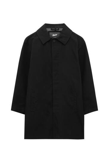 Black water-repellent trench coat