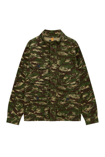 pull and bear camouflage jacket