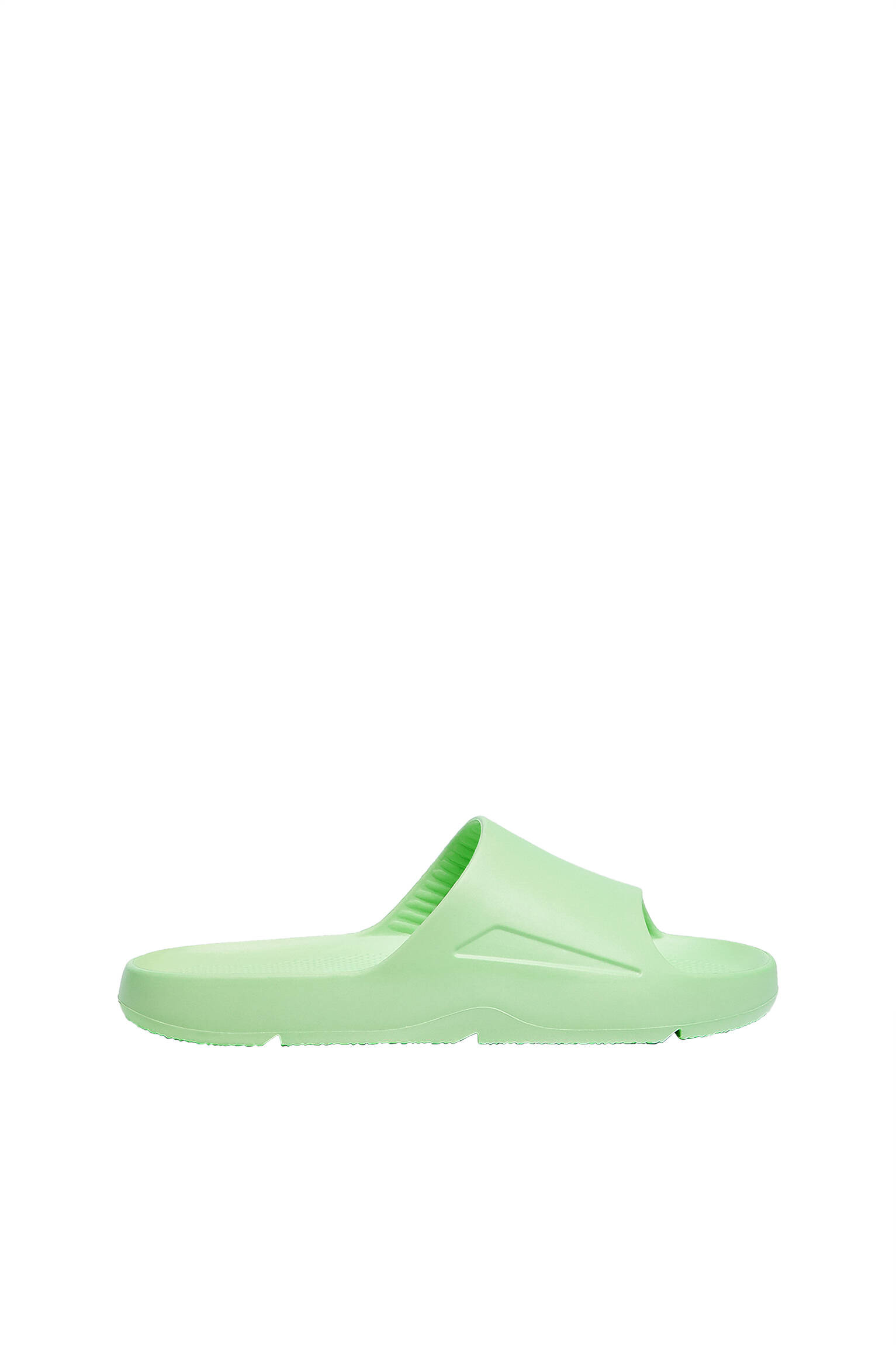 Зеленый Легкие сандалии на плоской подошве Pull & Bear