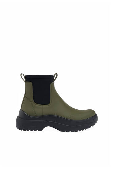 Contrast rubberised ankle boots