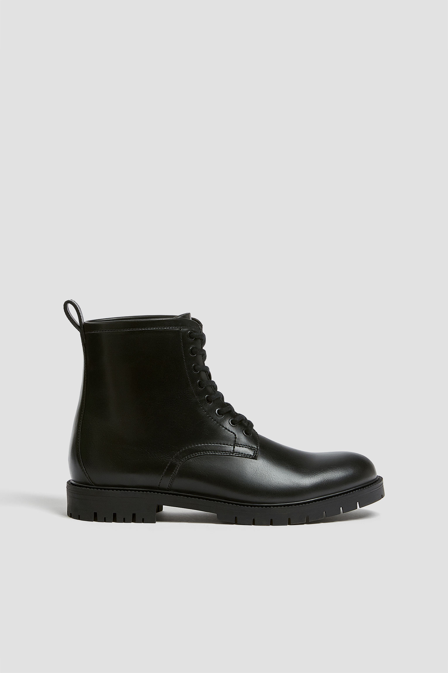 Pull & Bear - Lace-up boots