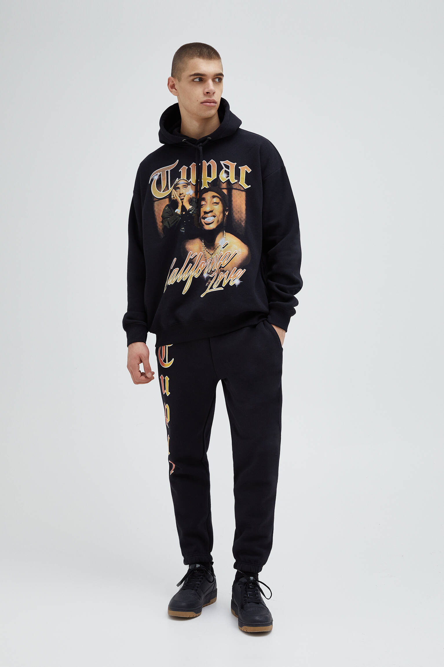 Pull & Bear - Tupac jogging trousers