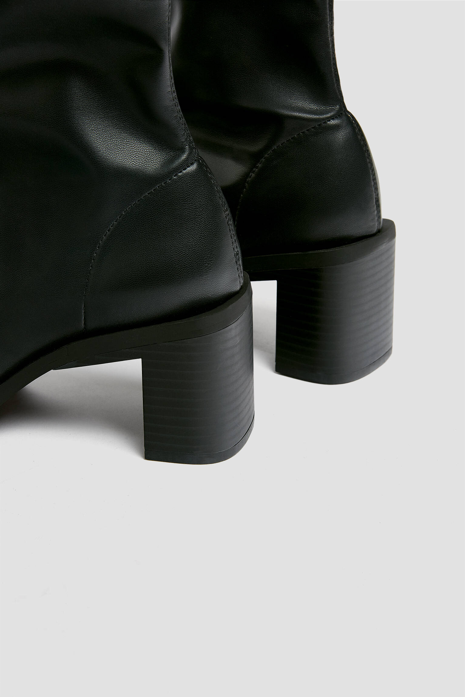 pull and bear sock boots