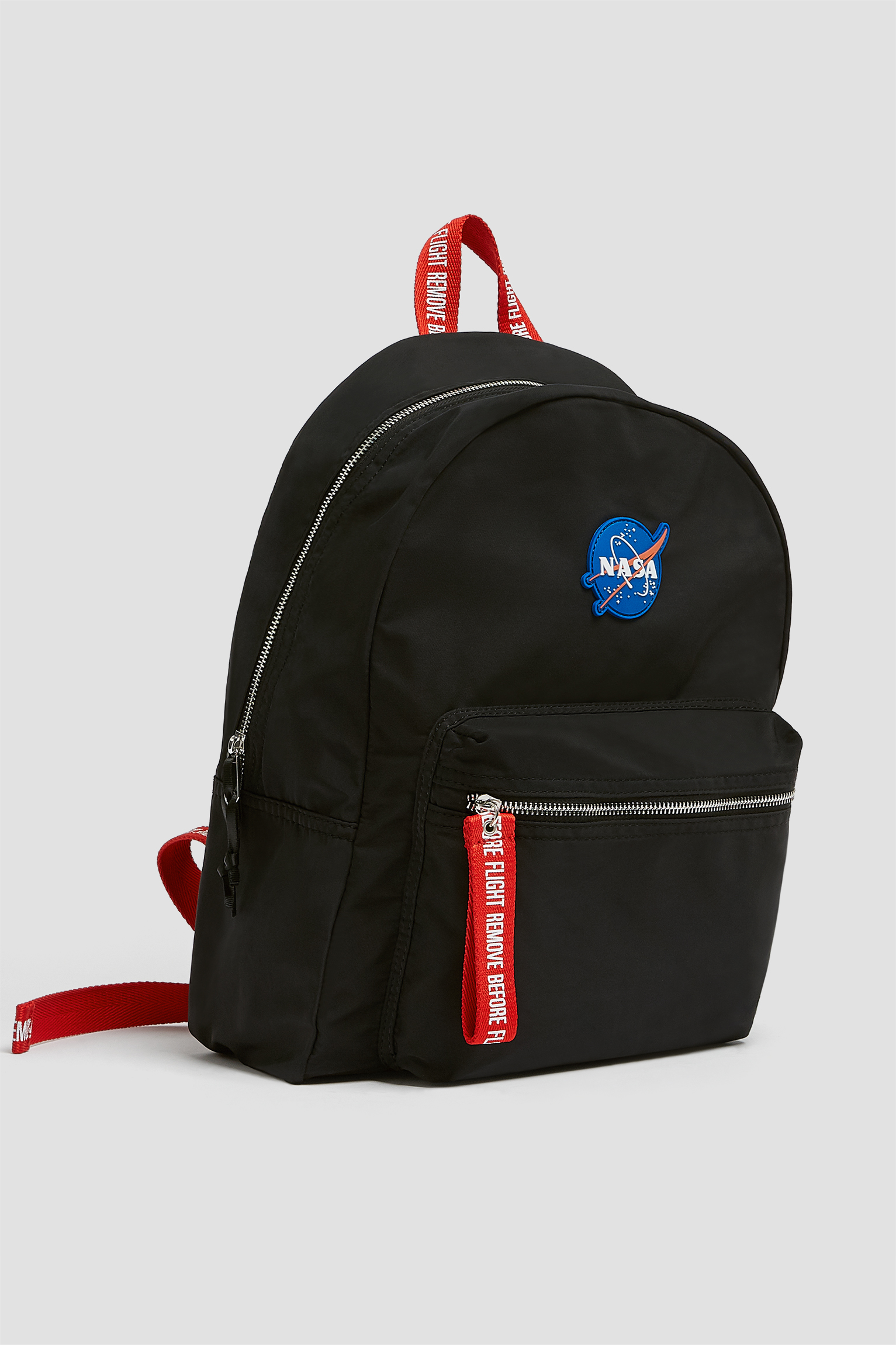 Venta > mochila nasa pull and bear > en stock