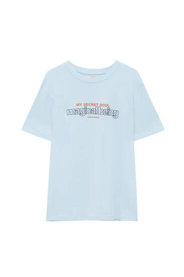 Basic coloured T-shirt with contrast slogan