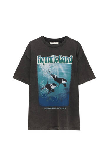 Short sleeve T-shirt with orcas