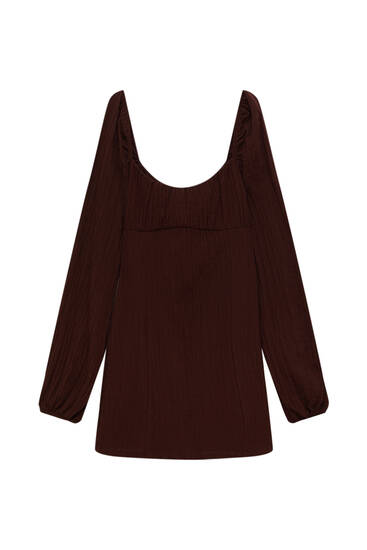 Brown short dress with square neckline