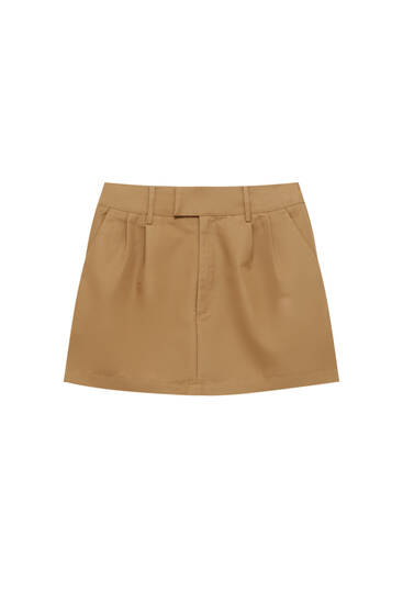 Mid-waist mini skirt