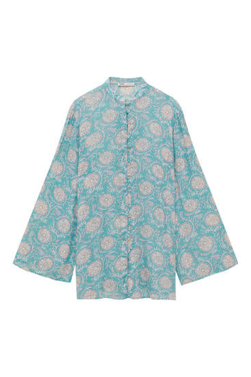 Oversize-Bluse mit Maokragen im Boho-Stil