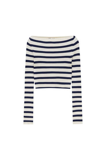 Boat neck cropped sweater