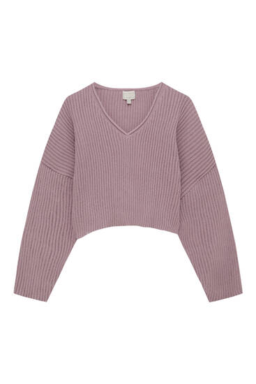 Ribbed knit sweater with a V-neck