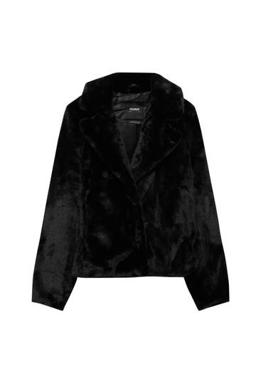 pull and bear fur coat